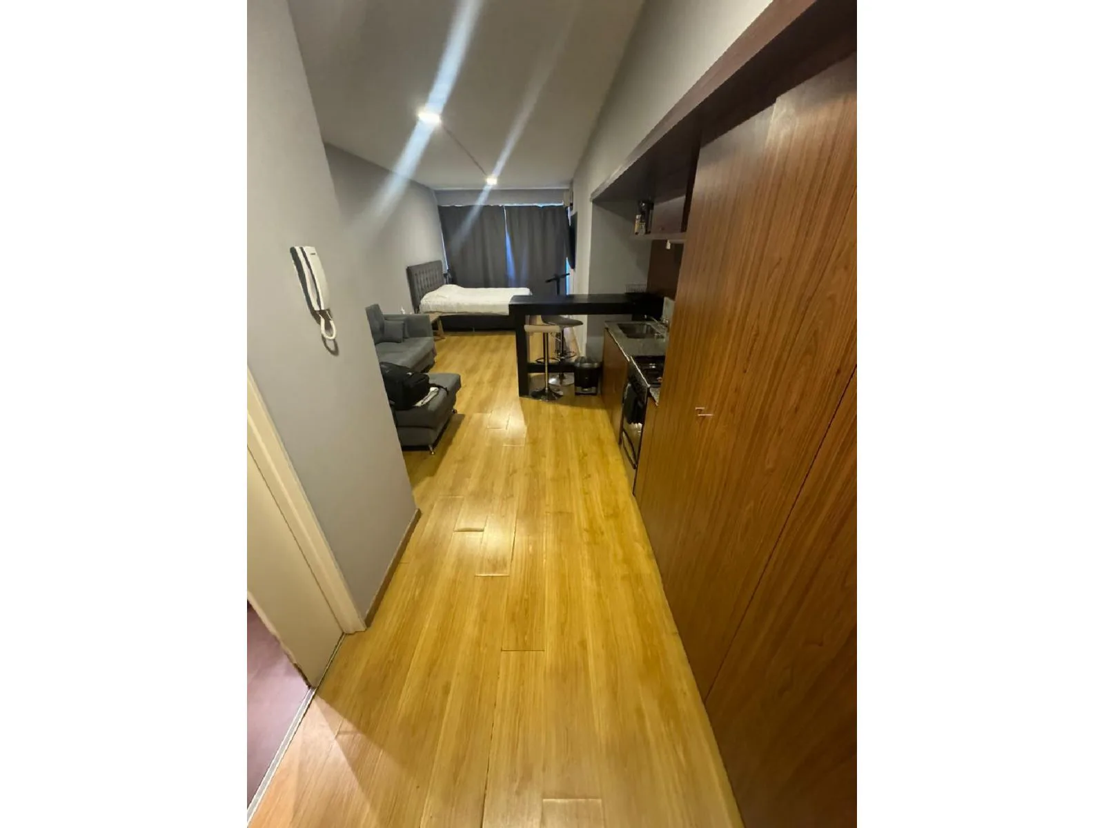 VENTA!!! Monoambiente Con Balcón Frente a la UADE, Caba. foto 3