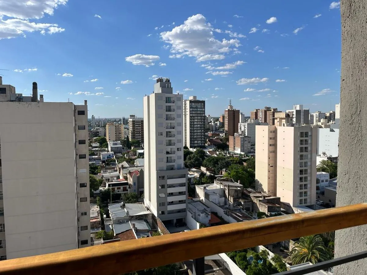 EXCELENTE DEPARTAMENTO UN DORMITORIO CON BALCON foto 3