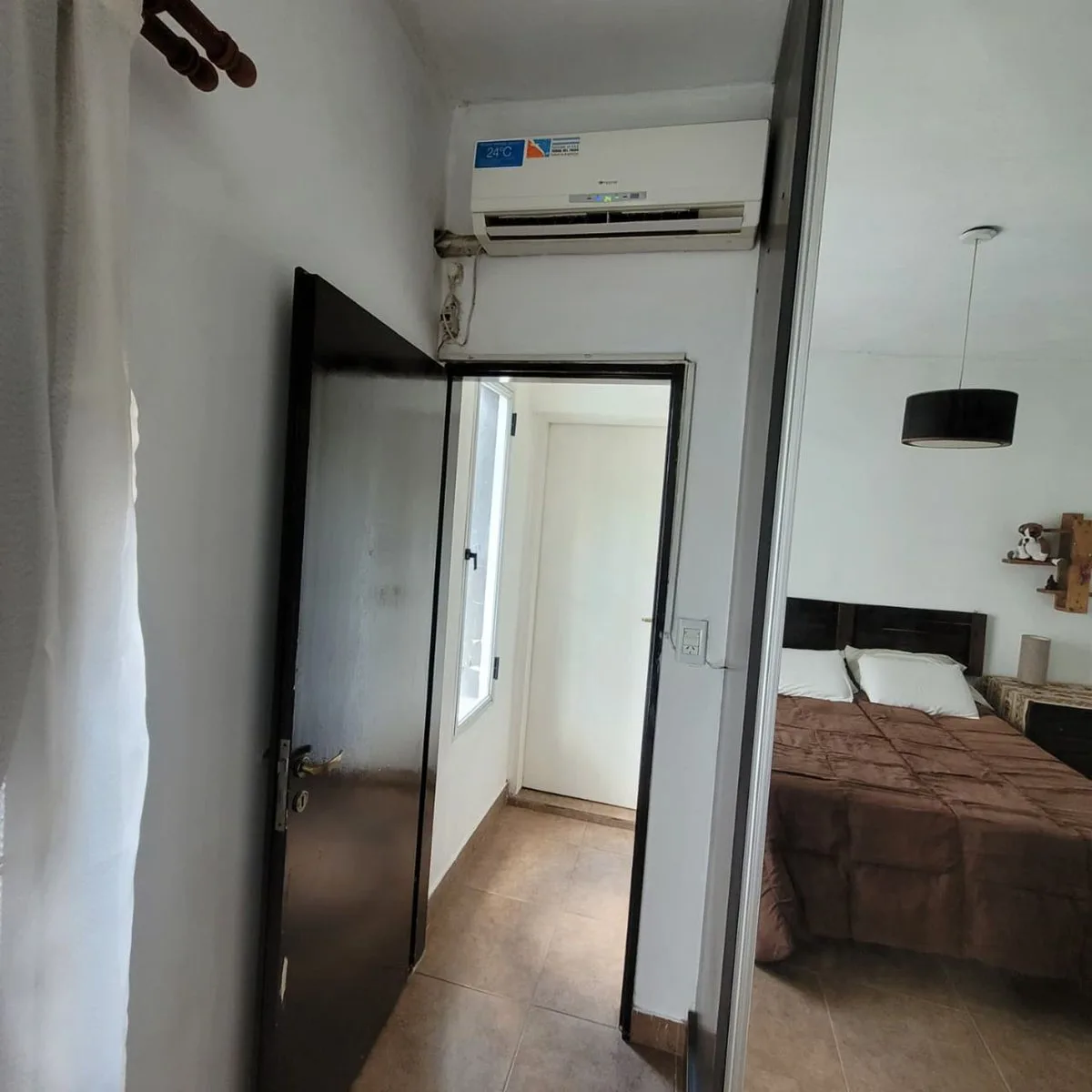CASA EN LOTE PROPIO CON PARQUE Y PARRILLA foto 4