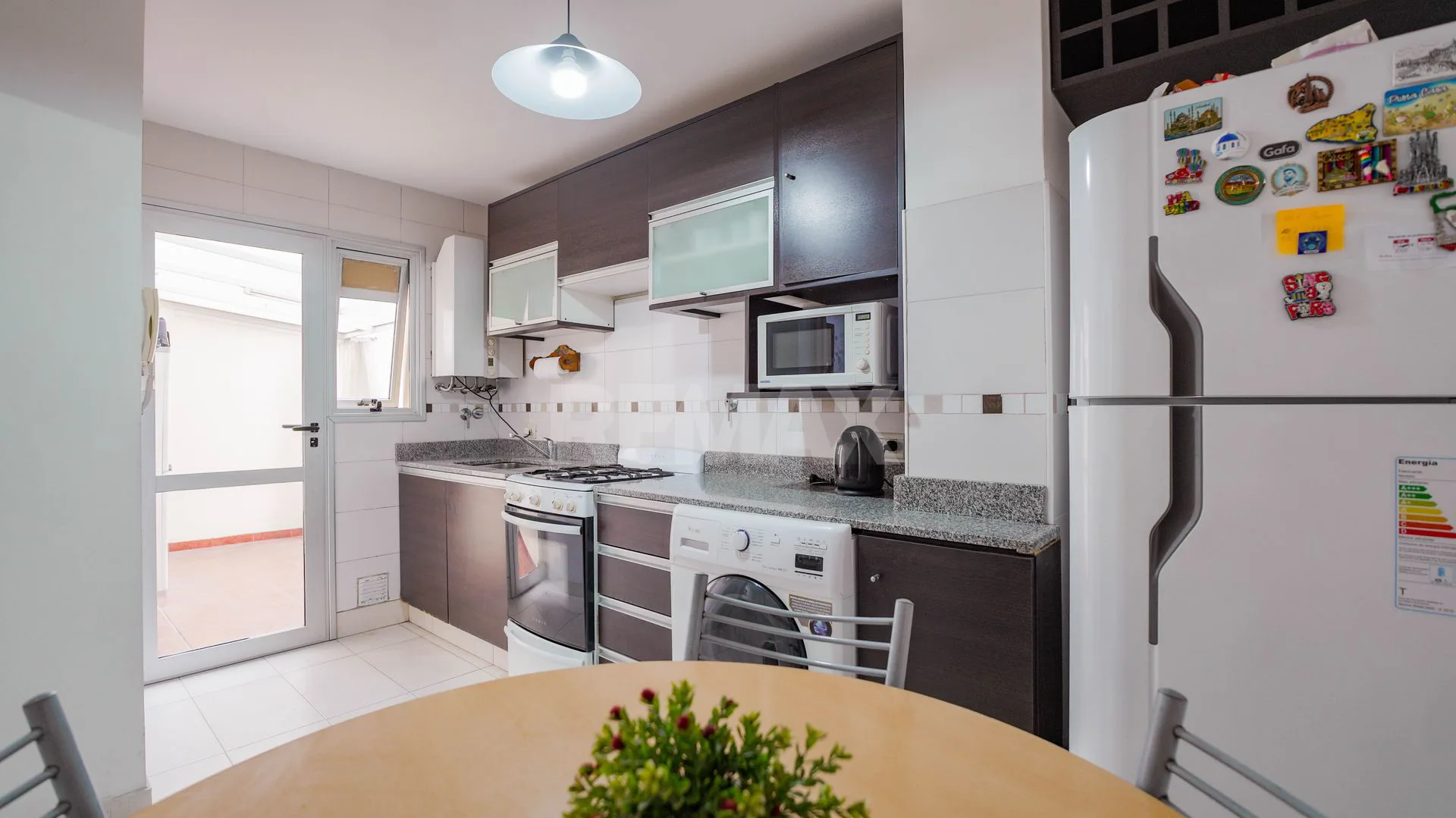 4 ambientes con parrilla + 2 patios APTO CREDITO