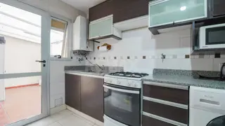 4 ambientes con parrilla + 2 patios APTO CREDITO foto 3