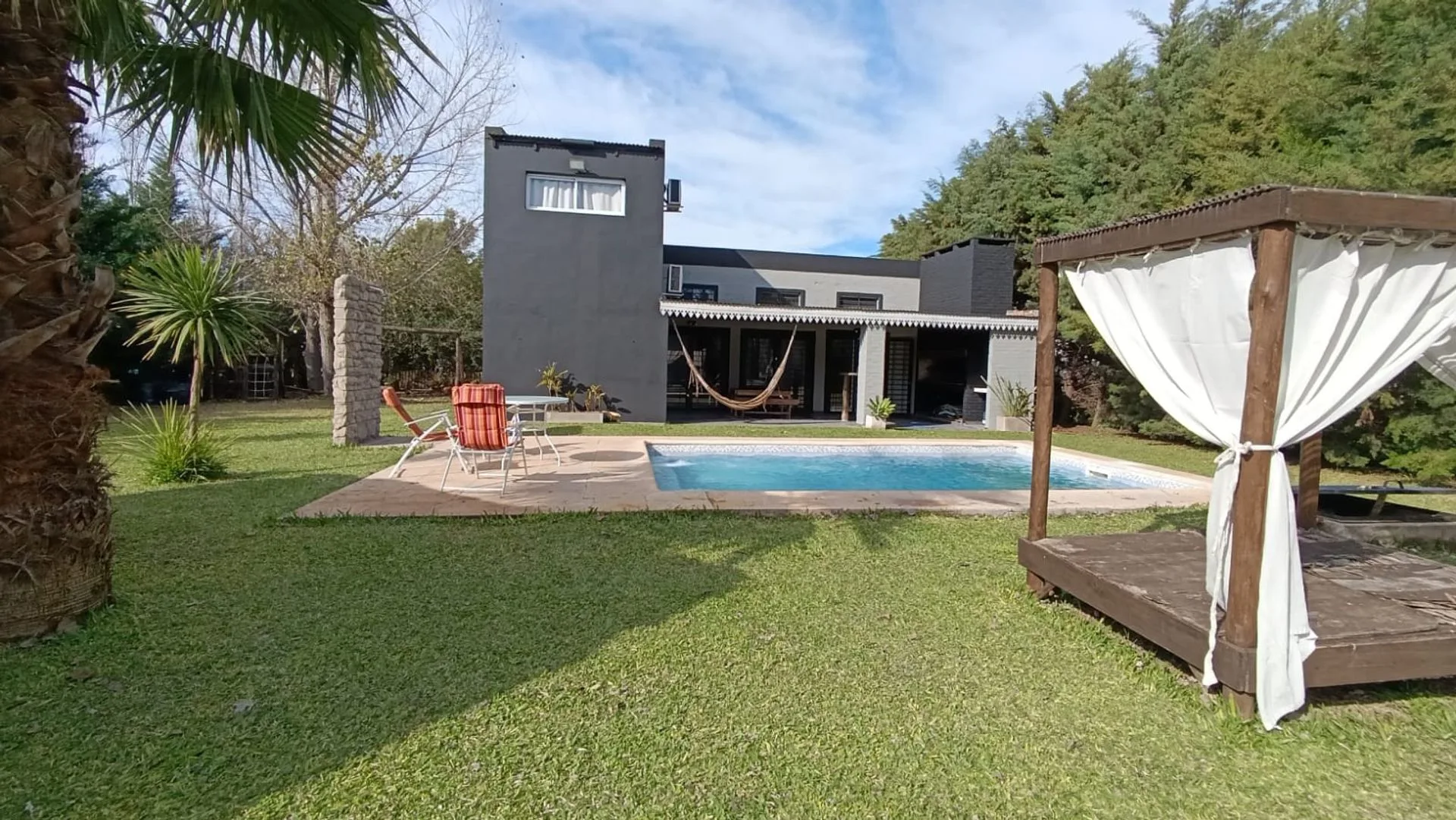 Venta Casaquinta 1.643 m², Cumelen, San Nicolas foto 3