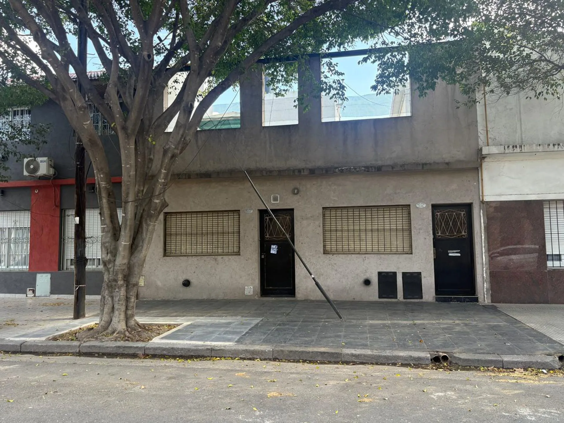 VENTA DE CASA SOBRE LOTE PROPIO 8,70X26,47 foto 4