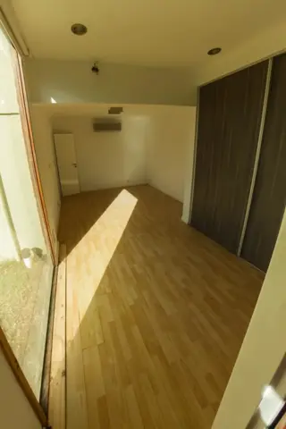 EXCELENTE unidad a estrenar tipo Ph de 55m2 sobre terreno de 260m2 U$S 65.000 foto 1