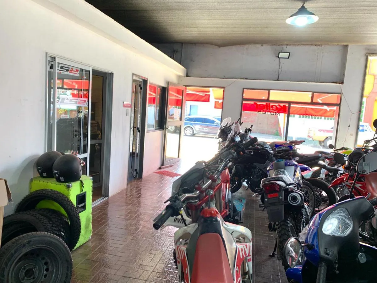 VENTA LOCAL COMERCIAL GALPON 25 DE MAYO BS AS foto 4