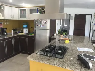 Importante casa de 3 dorm. Roldan
5 ambientes - 3 dormitorios - 3 baños - 2 cocheras
Av. de las Libertades , z/Tierra de Sueños 2, Roldán
250 m2, 165 foto 1
