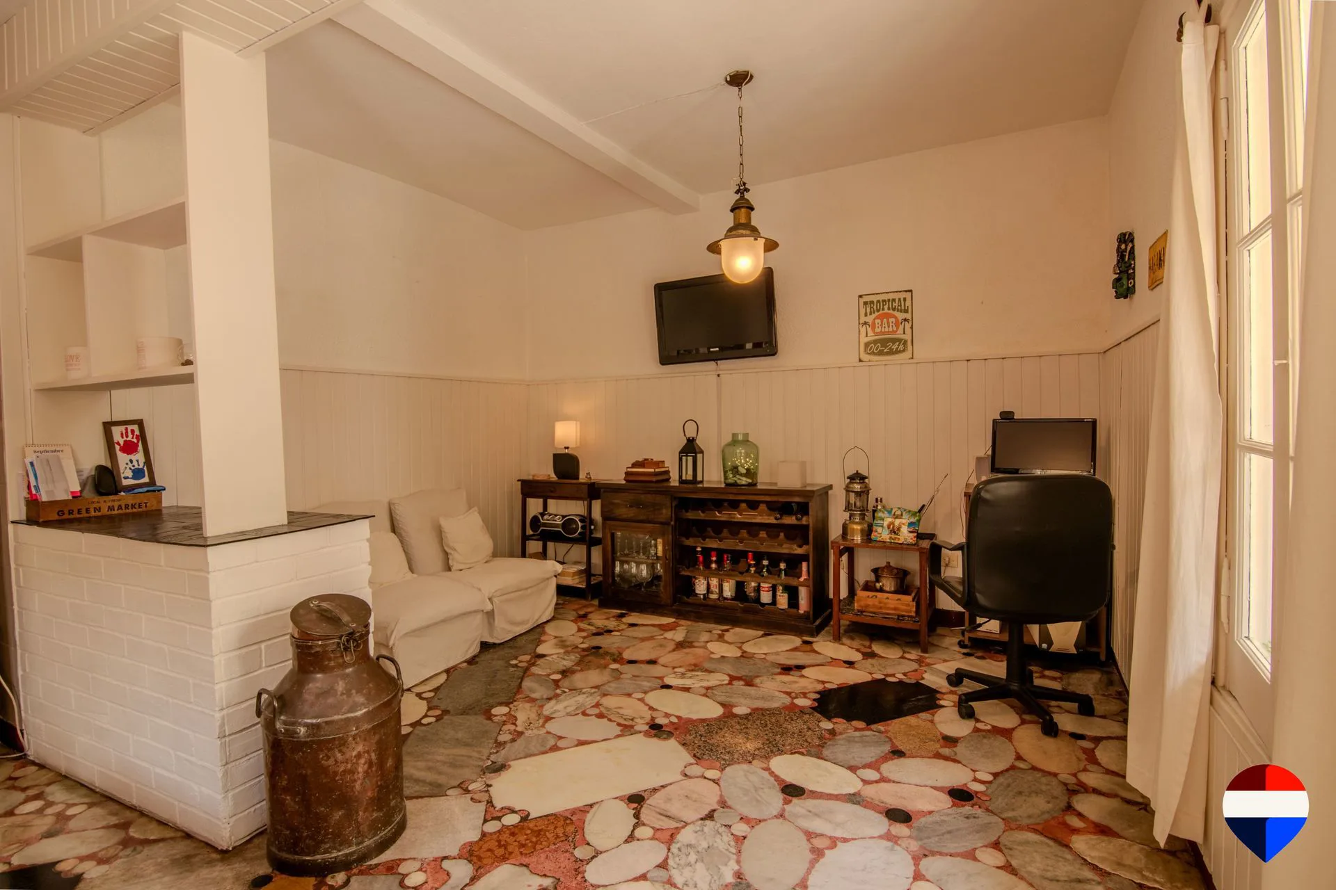 VENTA OLIVOS 2 CASAS C/ PILETA, GARAJE + LOCAL foto 5