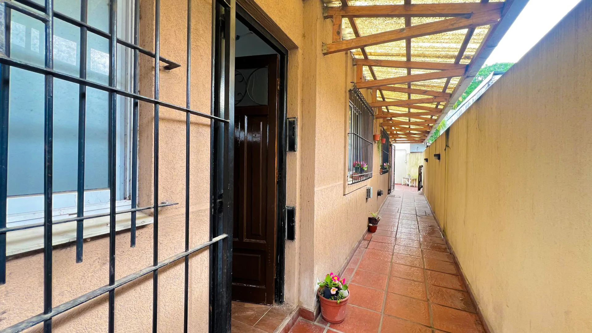 VENTA PH 3 AMBIENTES AL FRENTE  CON GARAGE foto 2