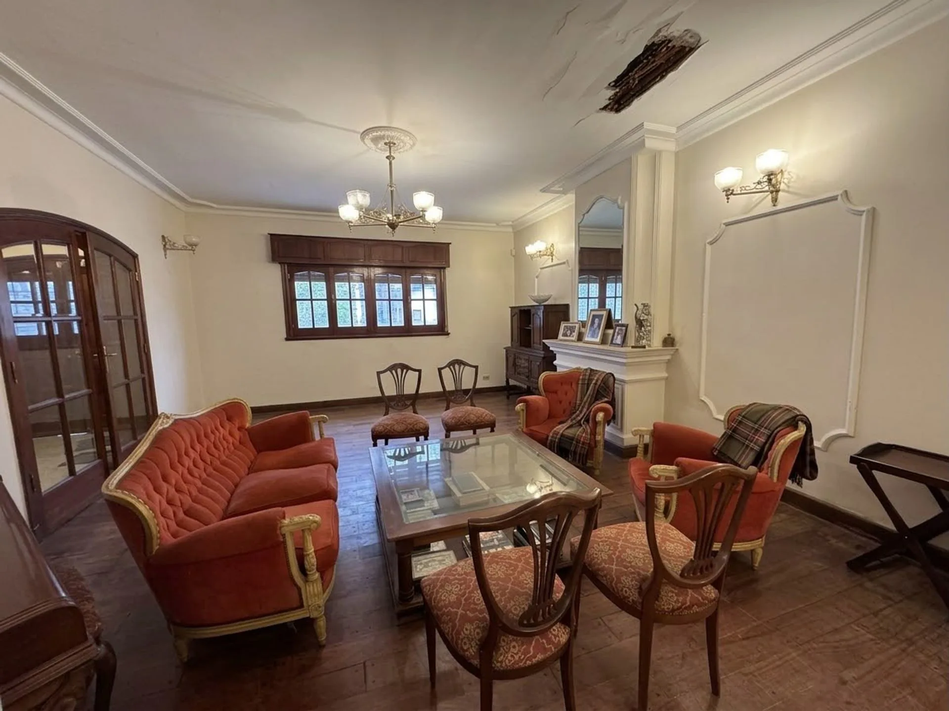 ALQUILER COMERCIAL EXCLUSIVA CASA BARRIO SUR foto 4