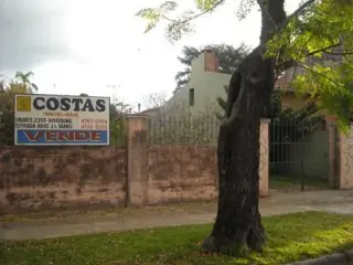 CASA EN LOTE DE 8.66 X 50 CON DOS DORMITORIOS A REFACCIONAR Y OTRO LOTE LIBRE DE 8.66 X 50 OPORTUNIDAD foto 3