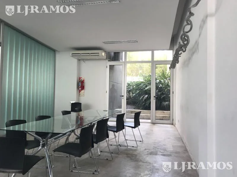 Alquiler de oficina de 180 m2 en Olivos foto 4