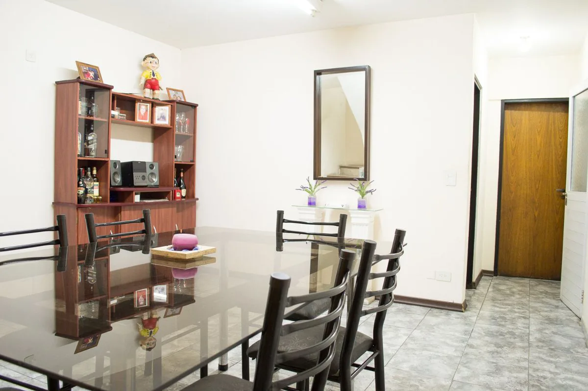CASA 4 AMBIENTES VENTA AVELLANEDA foto 2