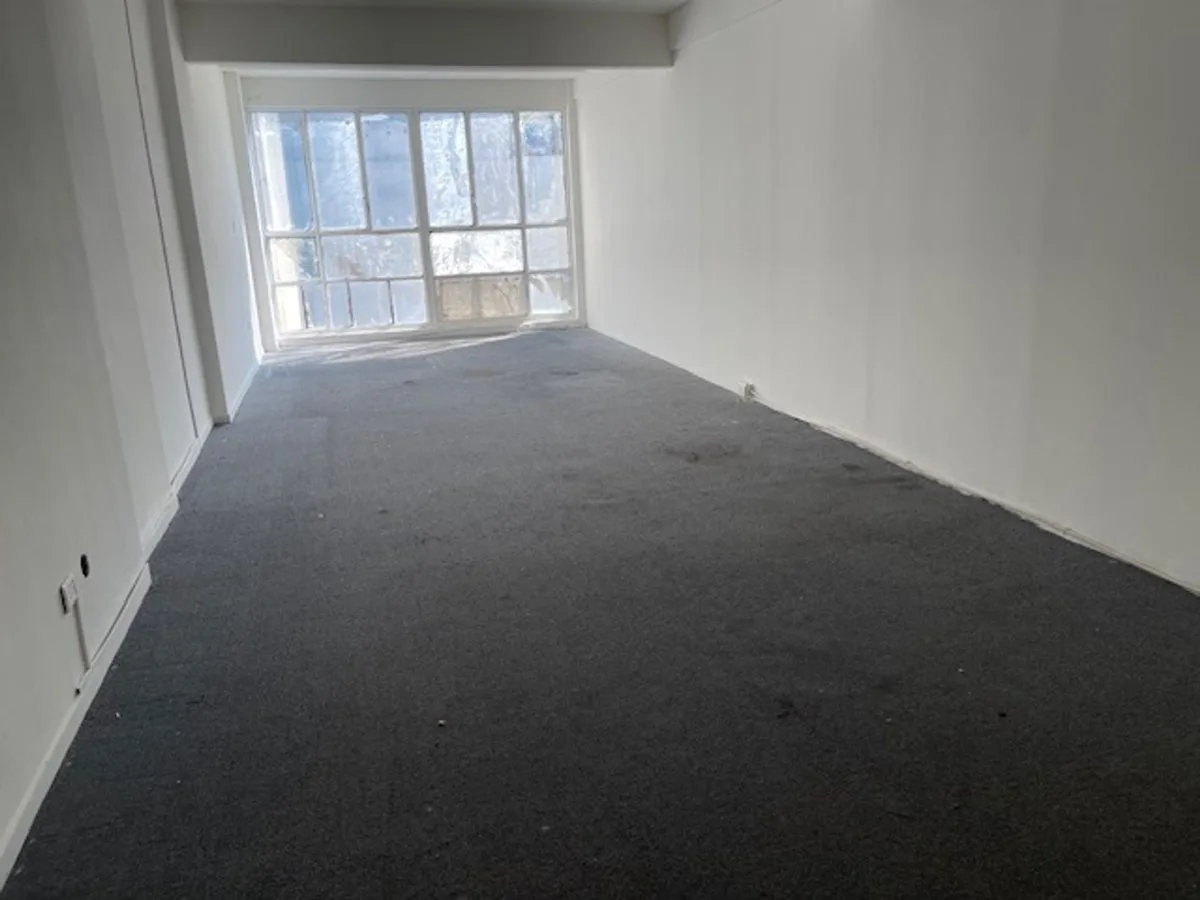 Venta Oficina  Oportunidad Tte. peron 1600 foto 3