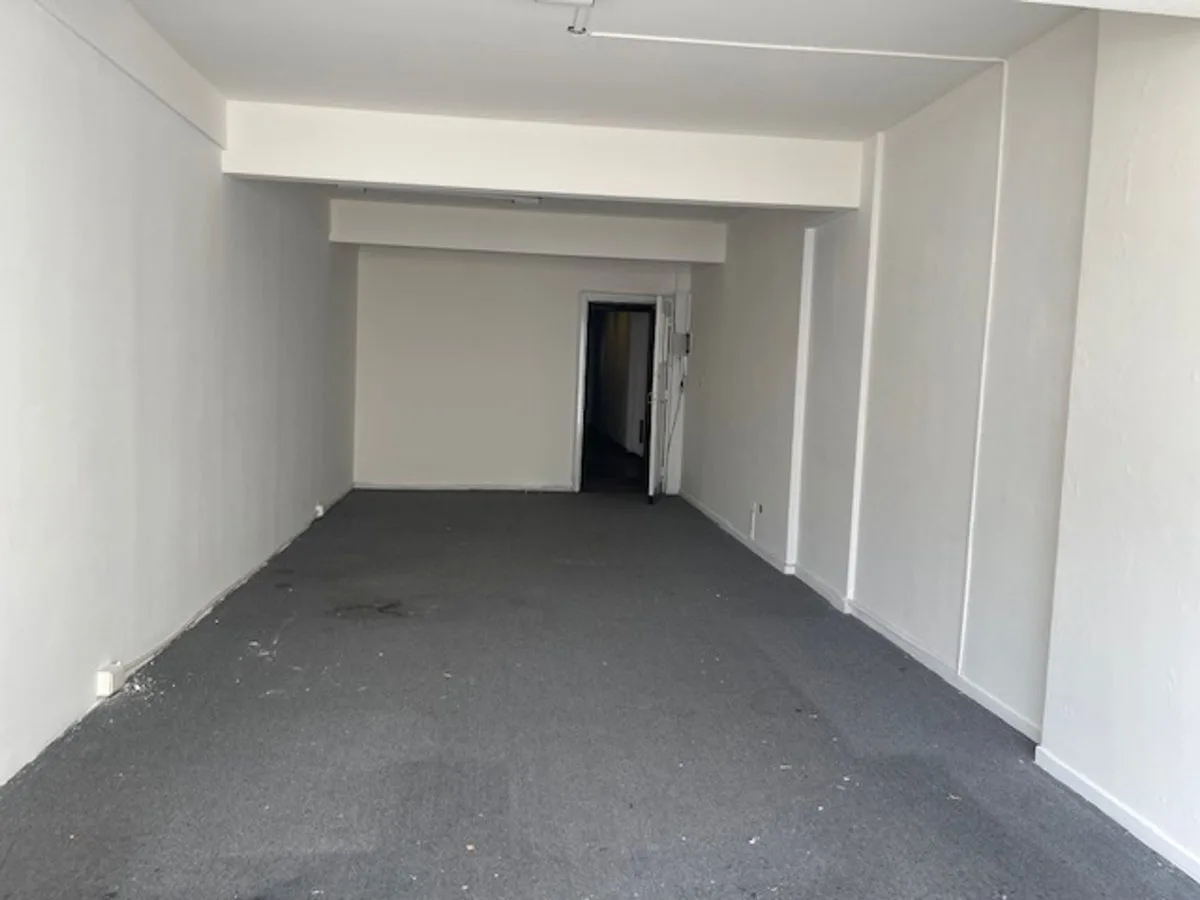 Venta Oficina  Oportunidad Tte. peron 1600 foto 4