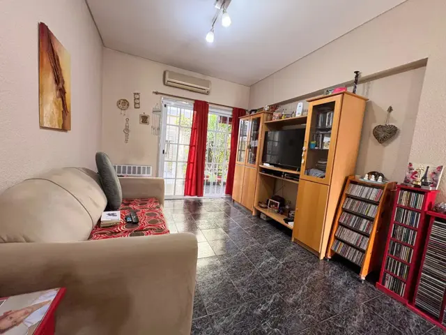 OPORTUNIDAD-Departamento 3 ambientes en PB con cochera ,patio y parrilla-Monte Grande
