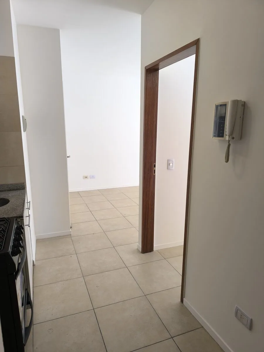 Alquiler 2 ambientes y medio con amenities foto 3