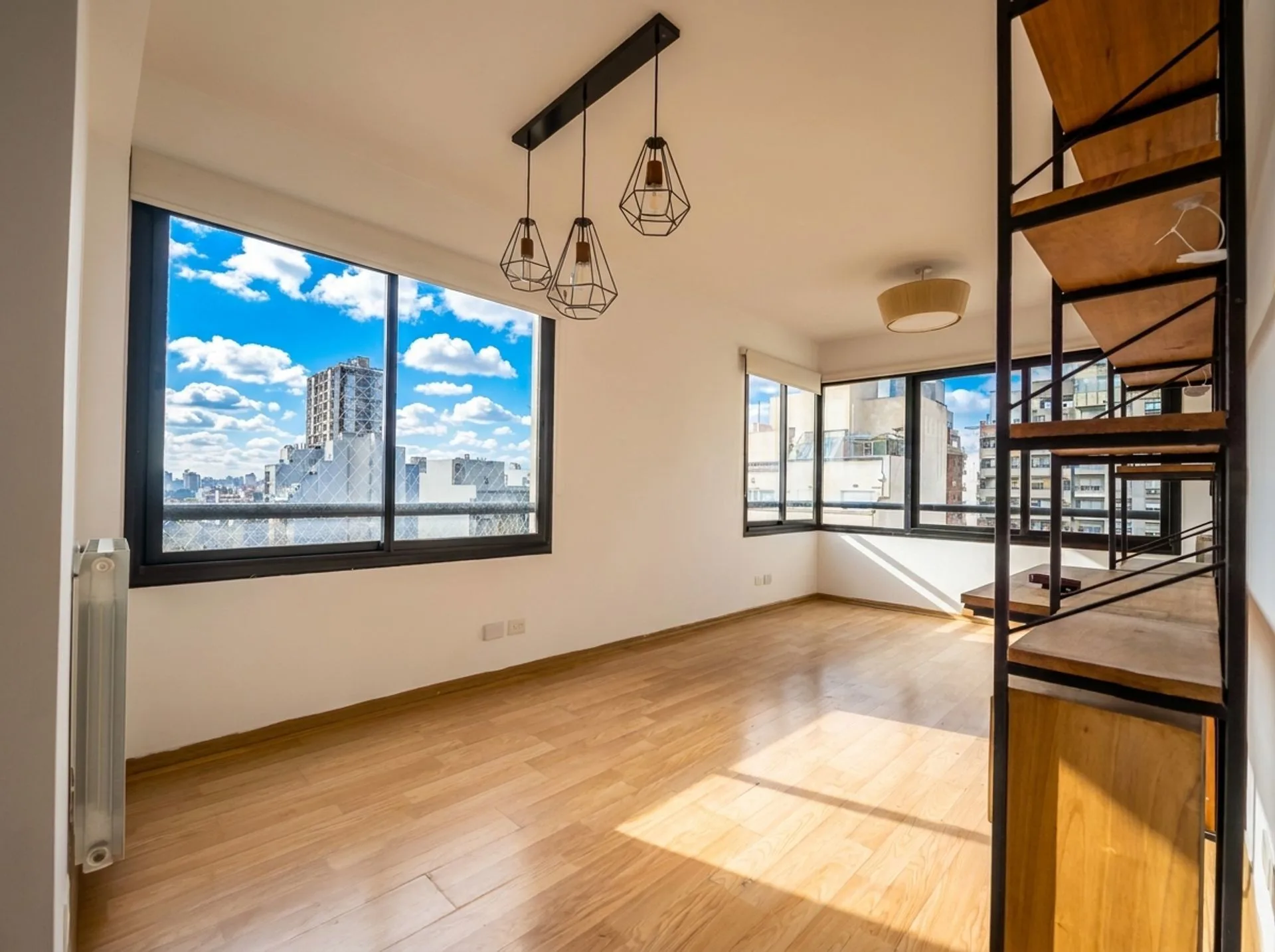 Departamento venta 3 amb c/ cochera Villa Urquiza foto 2