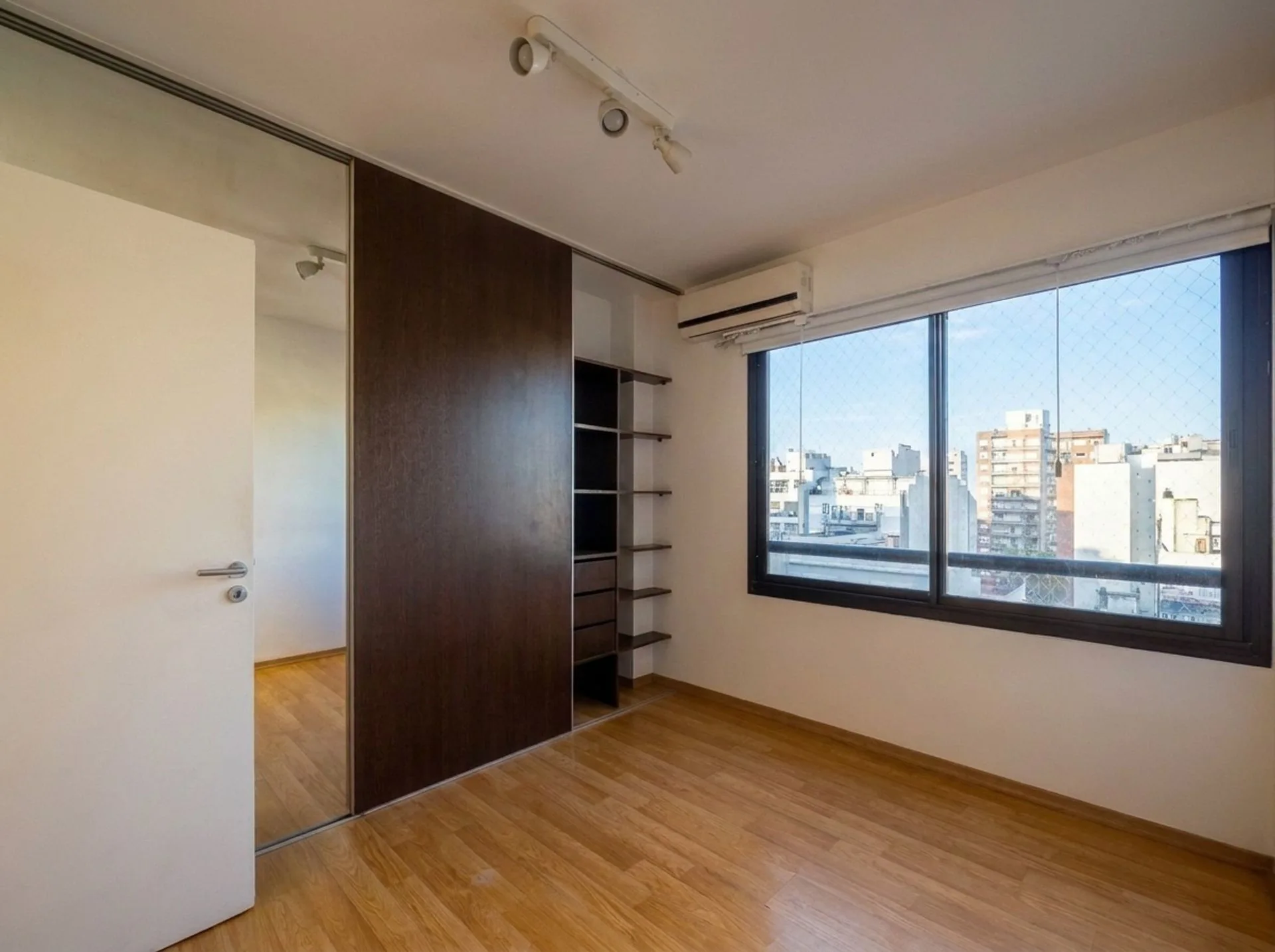 Departamento venta 3 amb c/ cochera Villa Urquiza foto 5