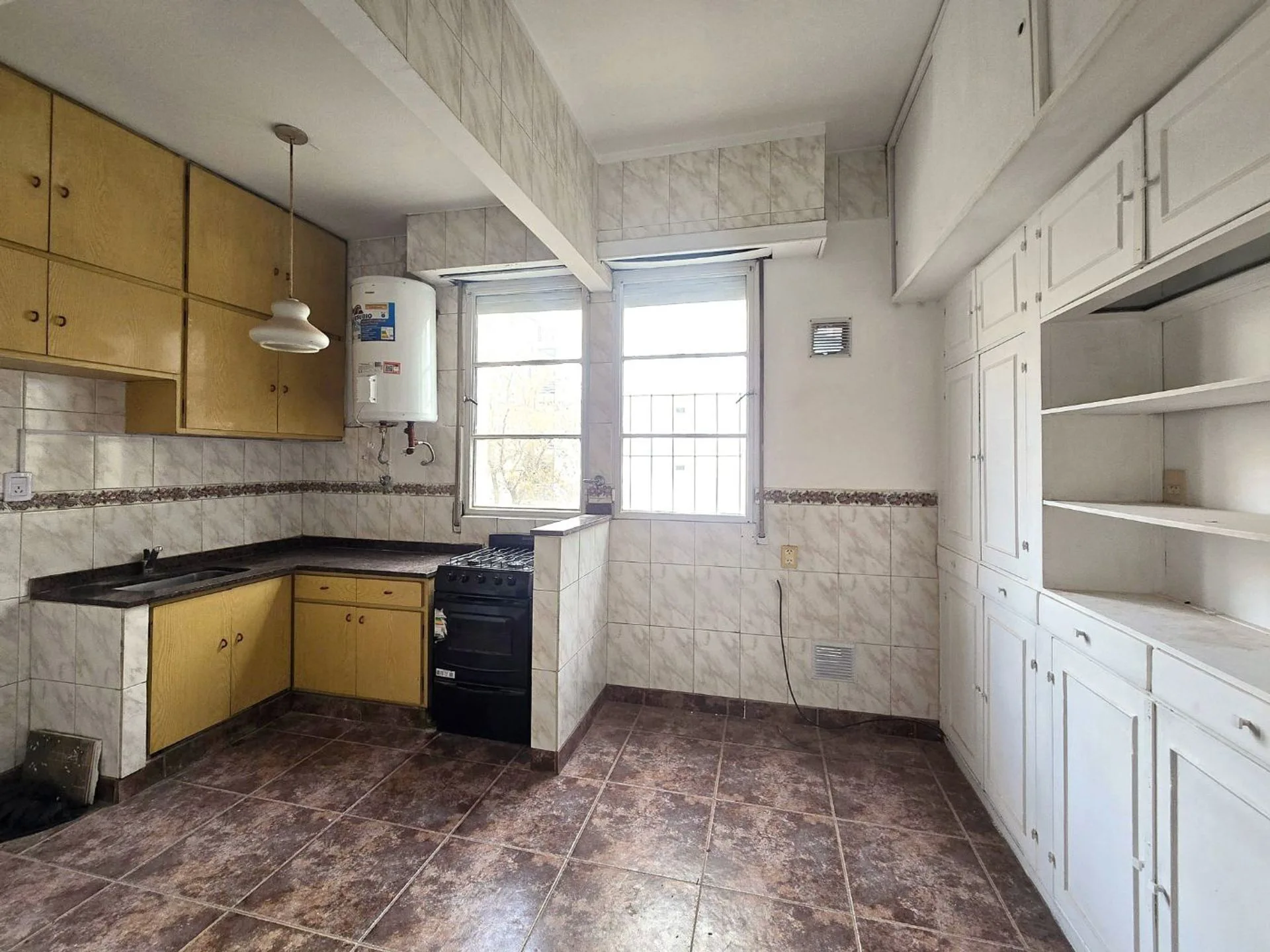 VENTA TRES AMBIENTES DIVIDIDO EN ALMAGRO foto 4