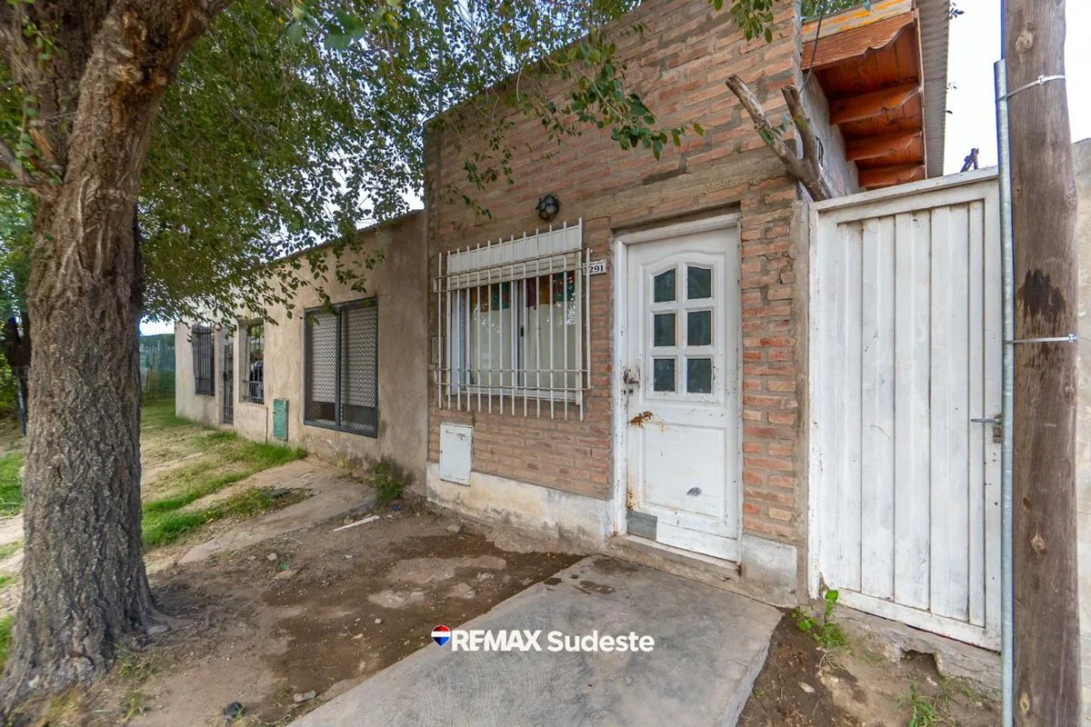 2 CASAS EN VENTA - BARRIO GRUMBEIN foto 3