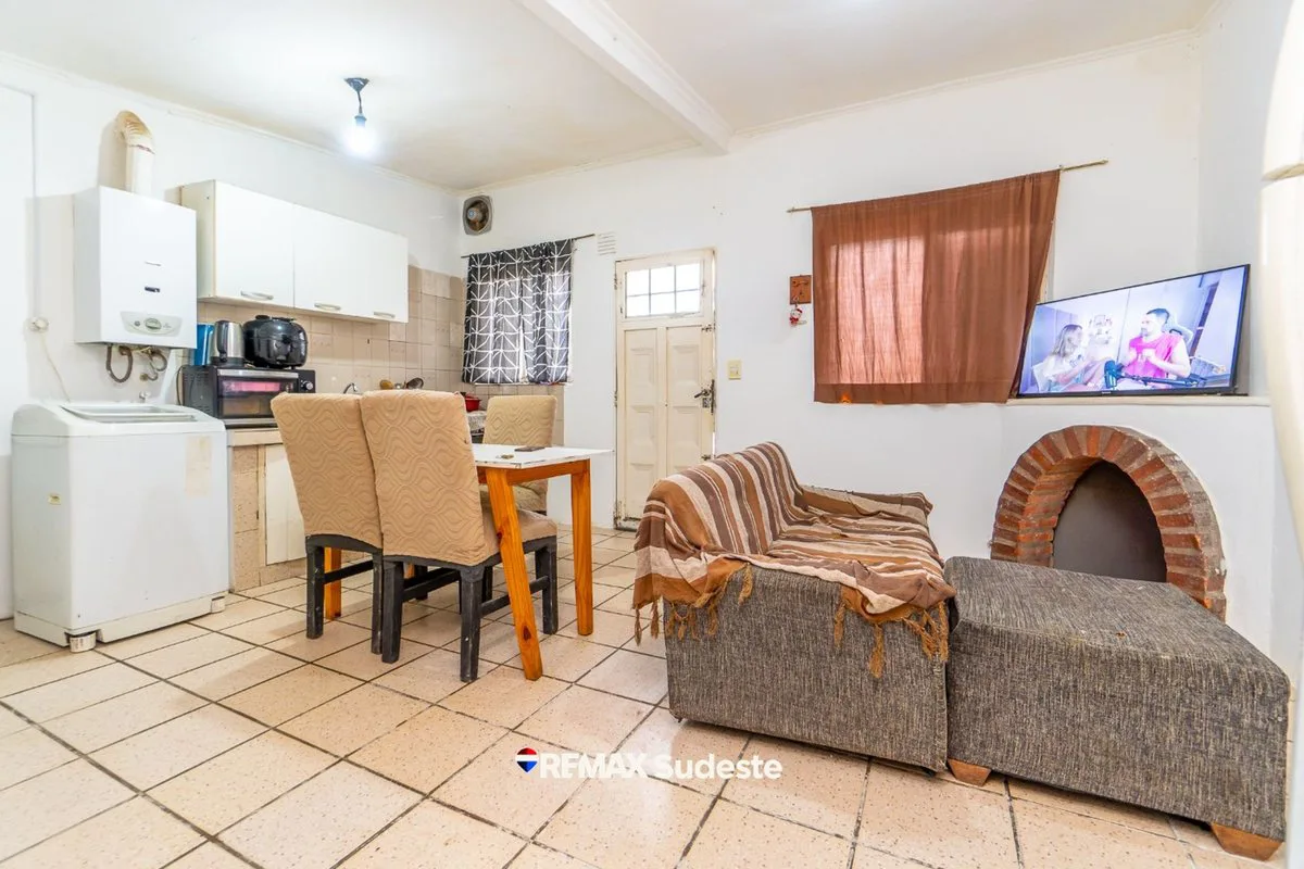 2 CASAS EN VENTA - BARRIO GRUMBEIN foto 4