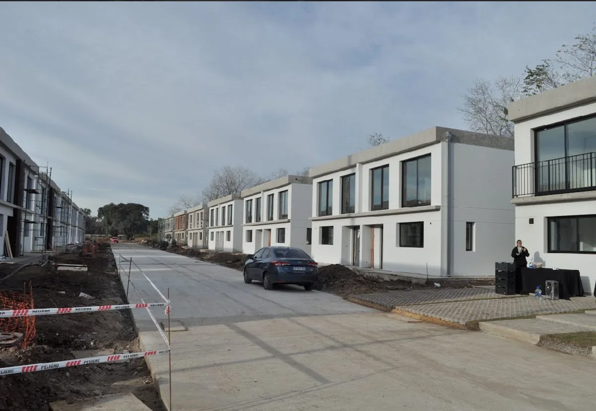 Duplex 4 Ambientes con amenities en Benavidez foto 4