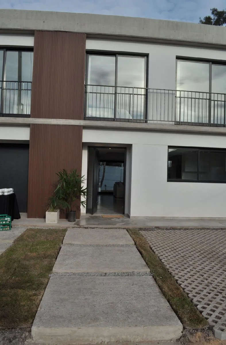 Duplex 4 Ambientes con amenities en Benavidez foto 5