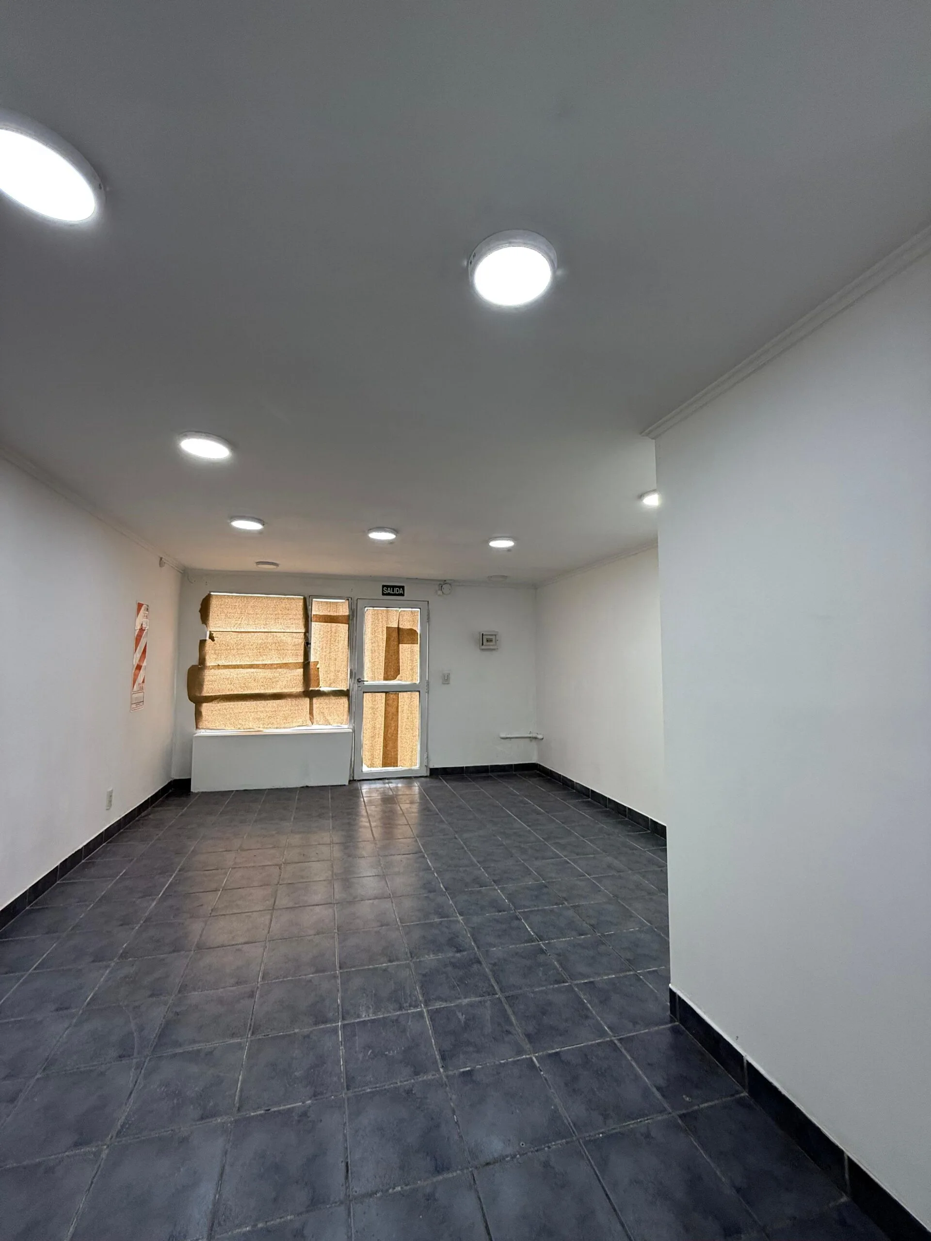 ALQUILER – LOCAL – CENTRO foto 3