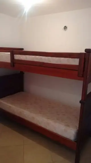 DEPARTAMENTO UBICADO EN PLENO CENTRO. CON COHERA. PISCINA. QUINCHO. ASADORES. PARA 6 PERSONAS foto 2