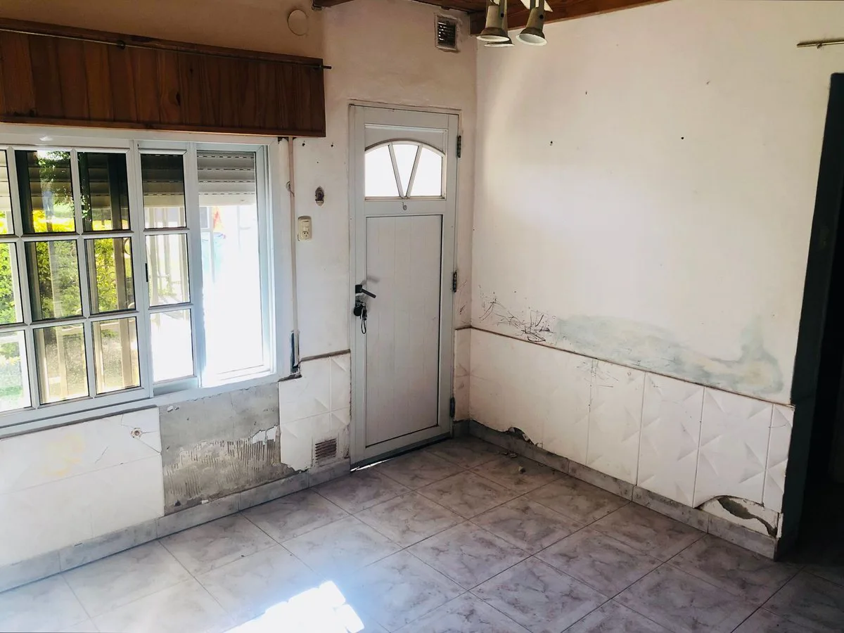 REMAX VENDE CASA 3 DORMITORIOS Y PATIO EN RECREO foto 5