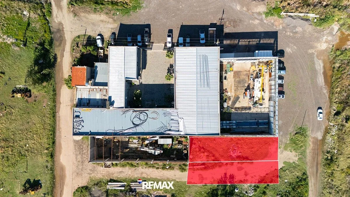 VENTA LOTE ZONA INDUSTRIAL foto 5