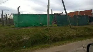 Lote sobre esquina, con Planos. foto 1