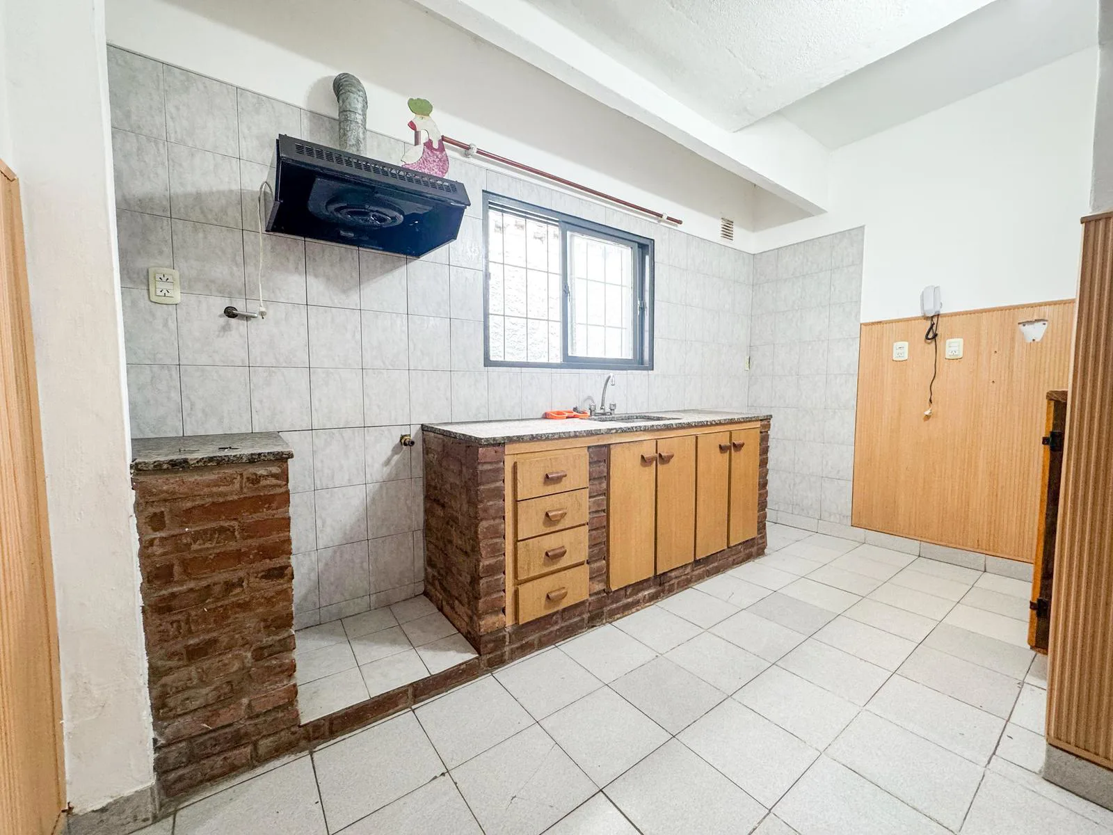 Riobamba 4200 - Casa en venta de 2 dormitorios - Rosario, Bella Vista foto 5