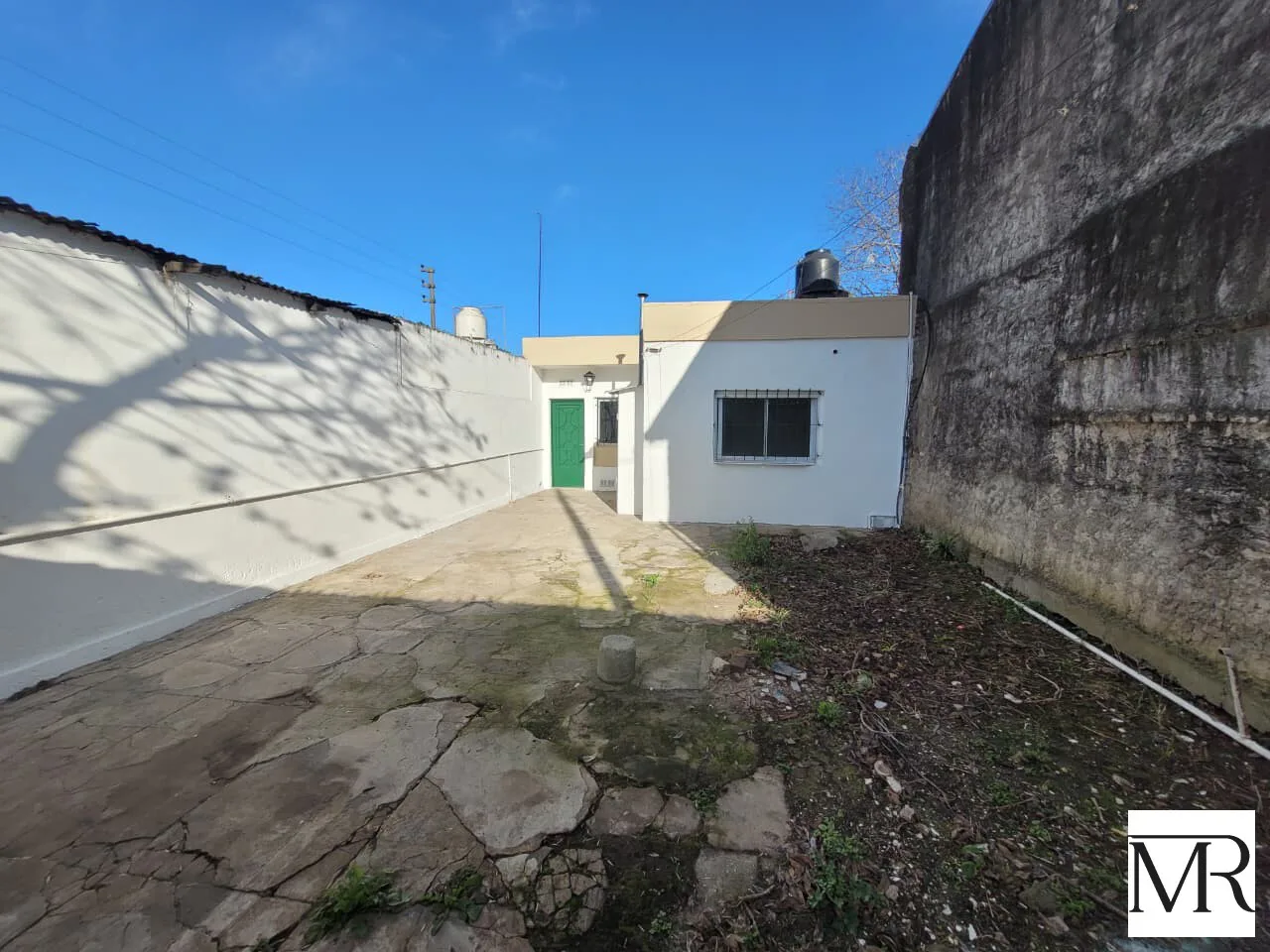 PH tipo CASA al frente con ingreso propio, excelente estado! foto 4