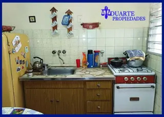 CASA PARA REFACCIONAR Y/O CONSTRUIR  AE 26, TERRENO PROPIO EN ESQUINA. foto 4