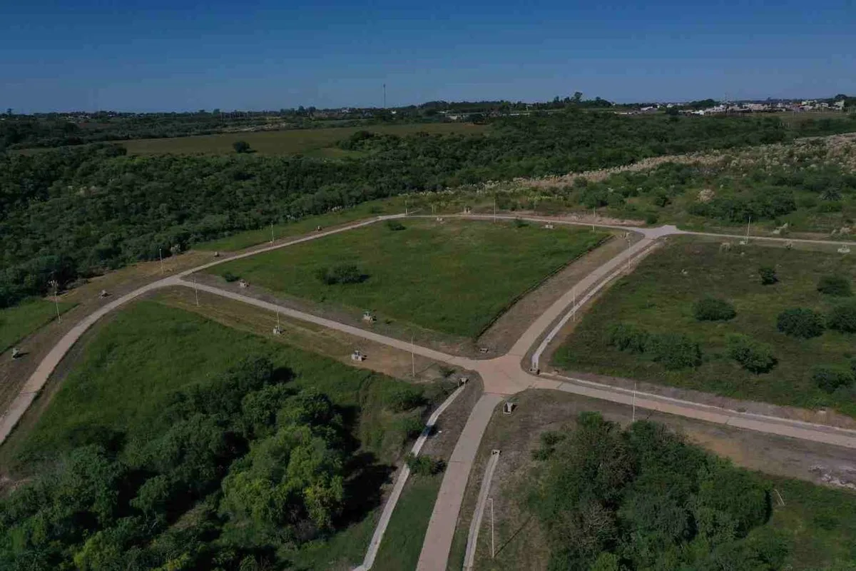 OPORTUNIDAD!!! VENTA de Lotes en Puerto Barrancas foto 2