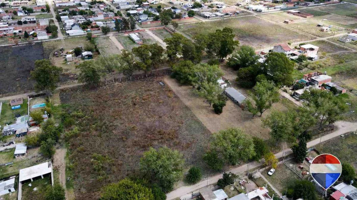 TERRENO EN VENTA LONGCHAMPS FINANCIADO foto 2