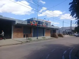 Venta de panaderia con la propiedad en Los Polvorines foto 1