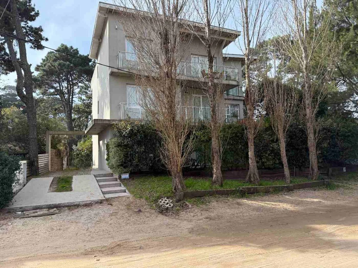 DEPARTAMENTO VENTA VALERIA DEL MAR 2 AMB COCHERA foto 2