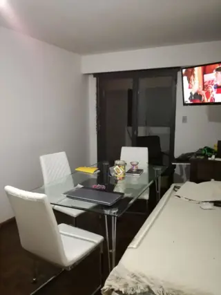 VENDO DEPARTAMENTO 1 DORMITORIO SOBRE 27 DE ABRIL 800 C/ ESCRITURA foto 2
