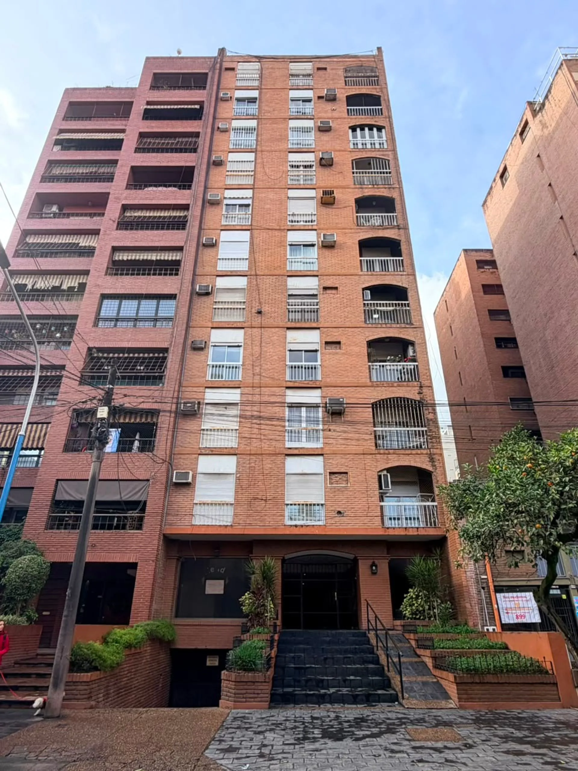 VENTA DEPARTAMENTO 3 DORMITORIOS BARRIO NORTE foto 2