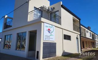 Completo Turistico de 10 unidades y local comercial sobre calle Valais. VILLA ELISA. foto 1