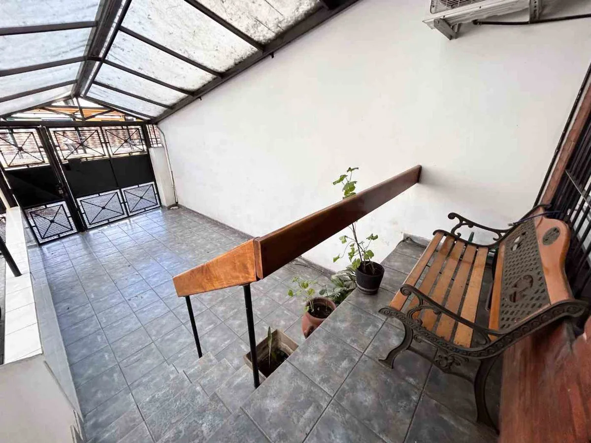 CASA Triplex 5 AMB VENTA PARQUE PATRICIOS COCHERA foto 4