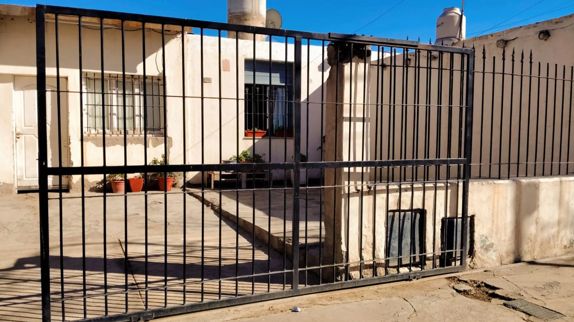 CASA-APTA CREDITO-B° R. SAENZ PEÑA, SANTA LUCIA- foto 2