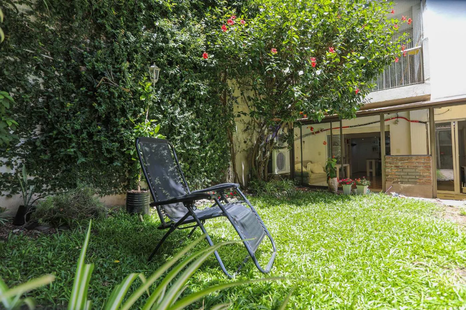 Venta departamento 4 ambientes/pileta propia. foto 3