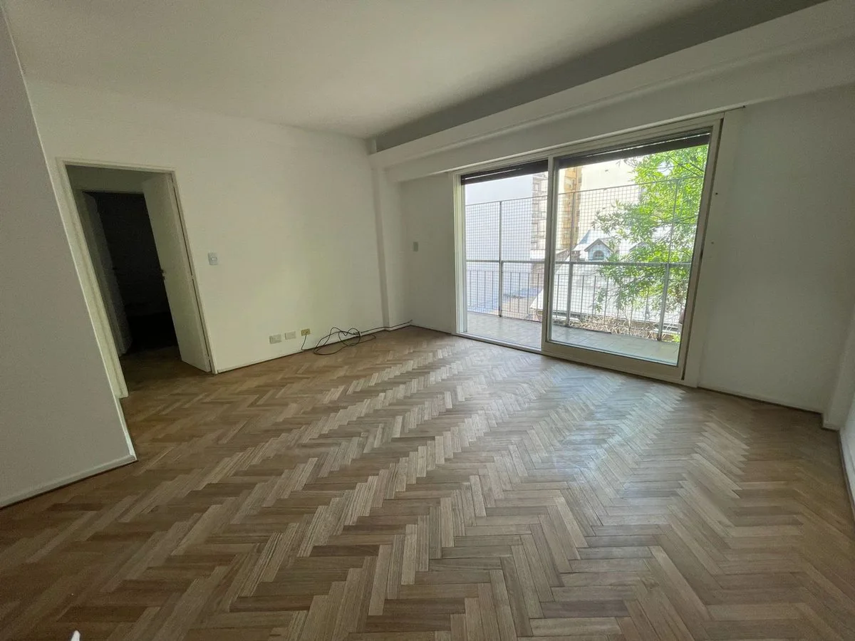 VENTA DEPTO BELGRANO 4 AMB COCHERA APTO CREDITO foto 3