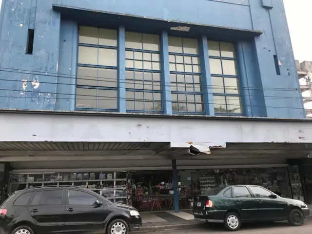Excelentes locales a la venta