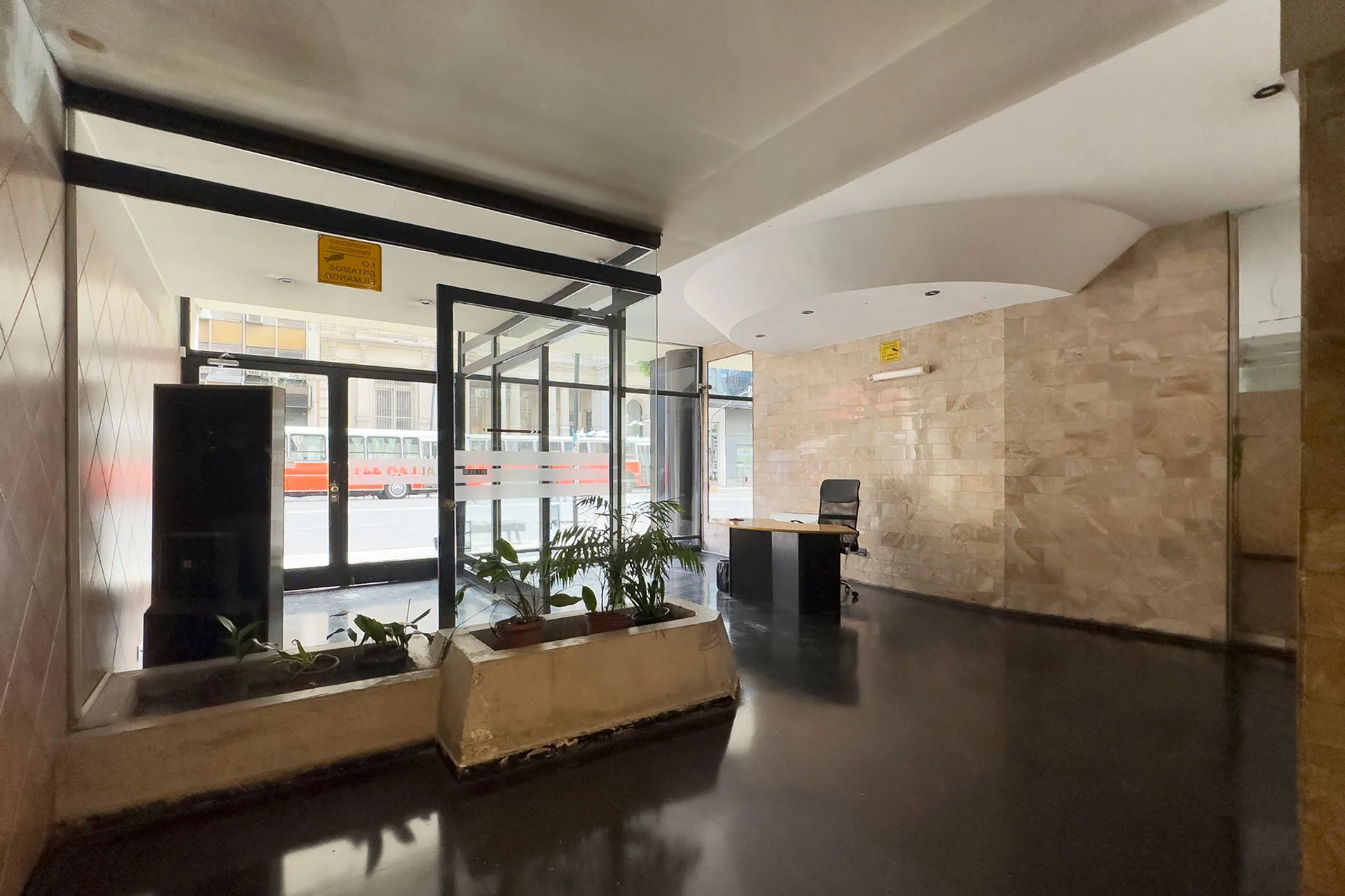 VENTA DEPARTAMENTO 3 AMB SAN NICOLAS A REFACCIONAR foto 5