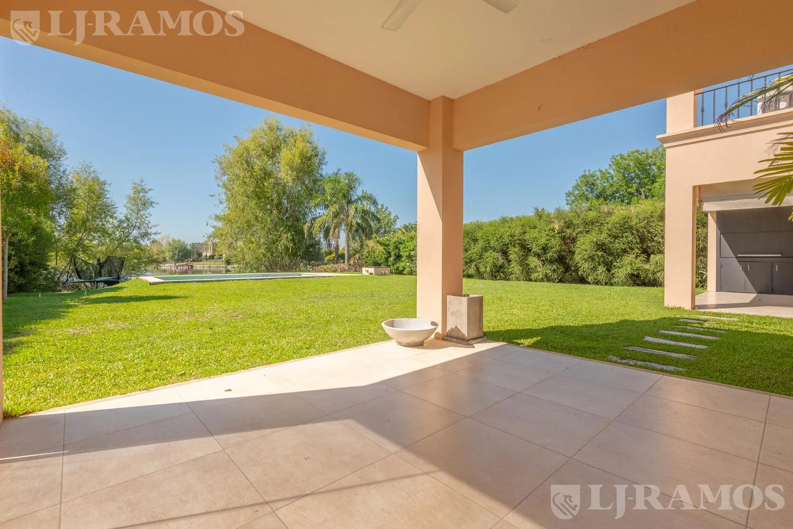 CASA A LAGUNA EN VILLANUEVA. NOROESTE. APTO CREDITO. foto 3