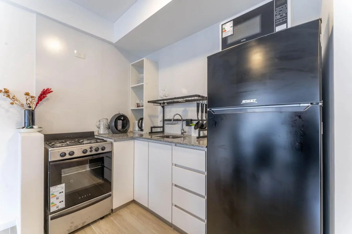 Departamento 2 Amb Venta Almagro con balcon foto 3